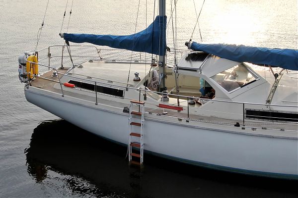 An Amel touch - the boarding ladder