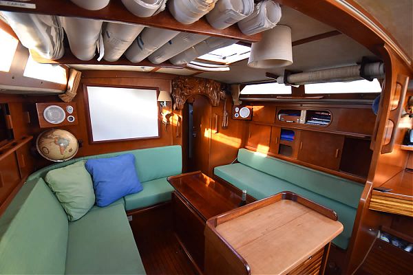 Salon Starboard